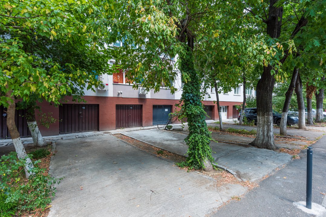 Inchiriere apartament 3 camere, parcare inclusa, Prelungirea Ghencea