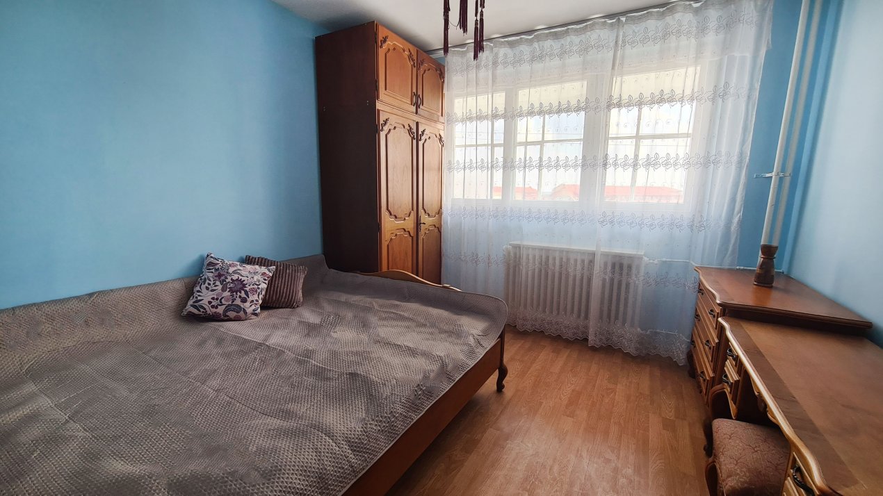 Inchiriere apartament 3 camere, parcare inclusa, Prelungirea Ghencea