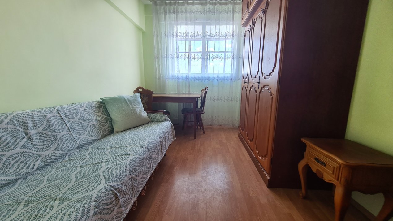 Inchiriere apartament 3 camere, parcare inclusa, Prelungirea Ghencea