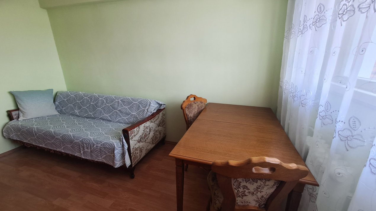 Inchiriere apartament 3 camere, parcare inclusa, Prelungirea Ghencea