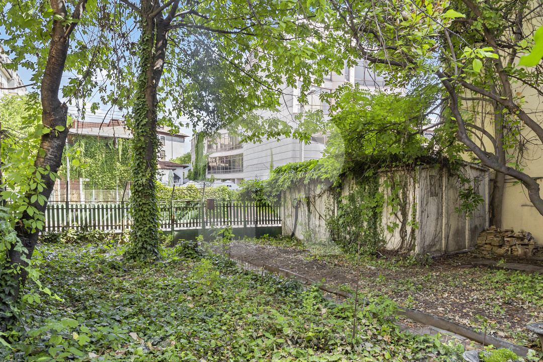Casa  si teren 300 mp | singur curte | Matei Voievod