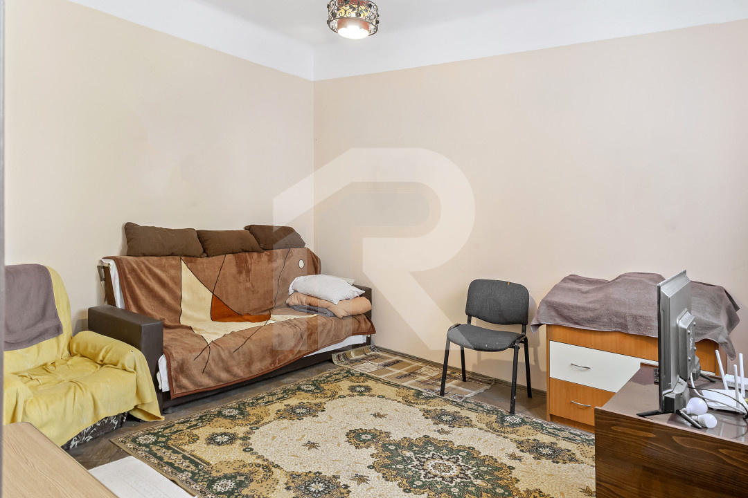 Casa  si teren 300 mp | singur curte | Matei Voievod