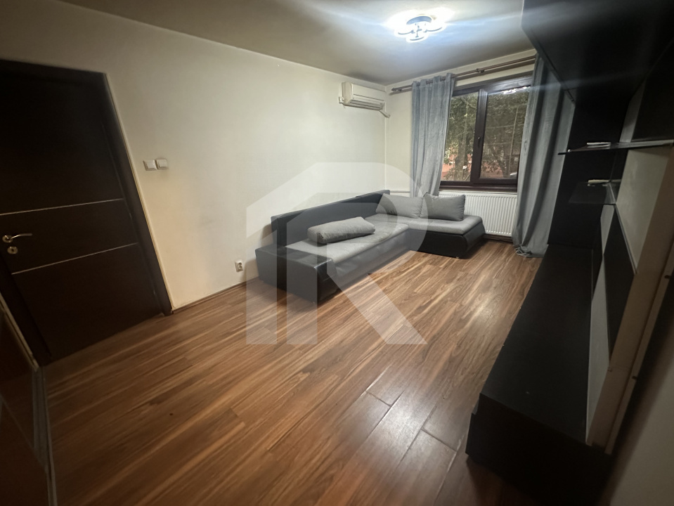 Apartament 4 camere Liberty Center Mall 82 mp