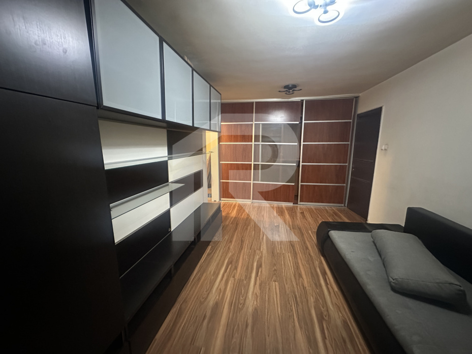 Apartament 4 camere Liberty Center Mall 82 mp