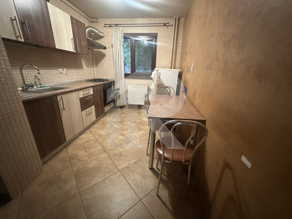 Apartament 4 camere Liberty Center Mall 82 mp