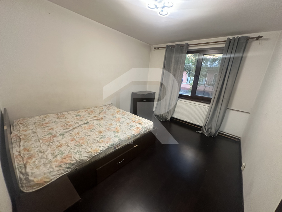 Apartament 4 camere Liberty Center Mall 82 mp