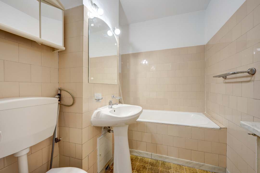 Inchiriere 3 camere, LOC PARCARE SI GARAJ, Prelungirea Ghencea