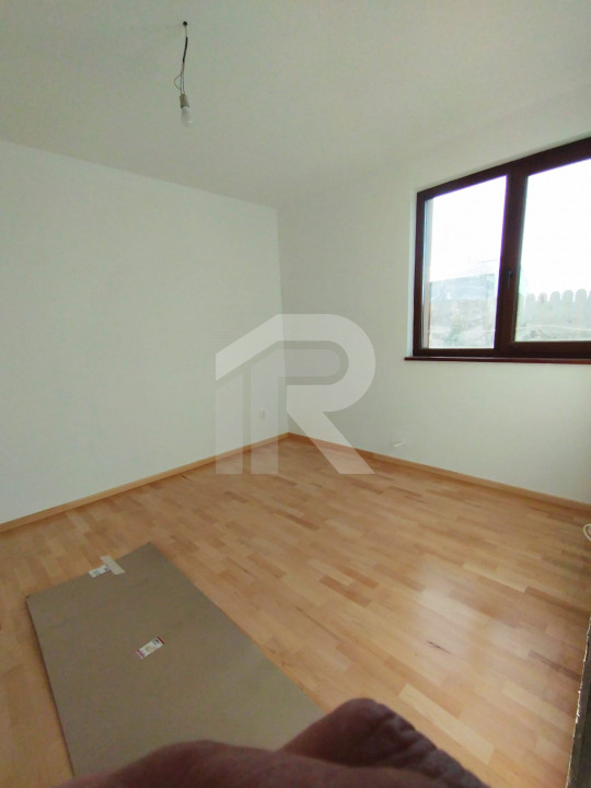 MEGA OCAZIE SE VINDE VILA IN SNAGOV-CIOFLICENI