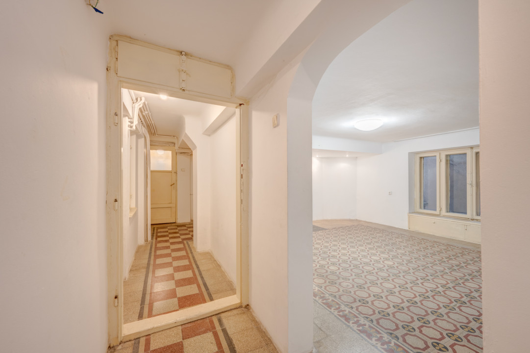 CALEA VICTORIEI | Apartament 3 camere in Cladire Interbelica 