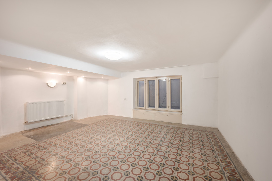 CALEA VICTORIEI | Apartament 3 camere in Cladire Interbelica 