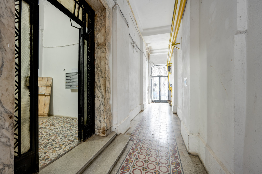 CALEA VICTORIEI | Apartament 3 camere in Cladire Interbelica 