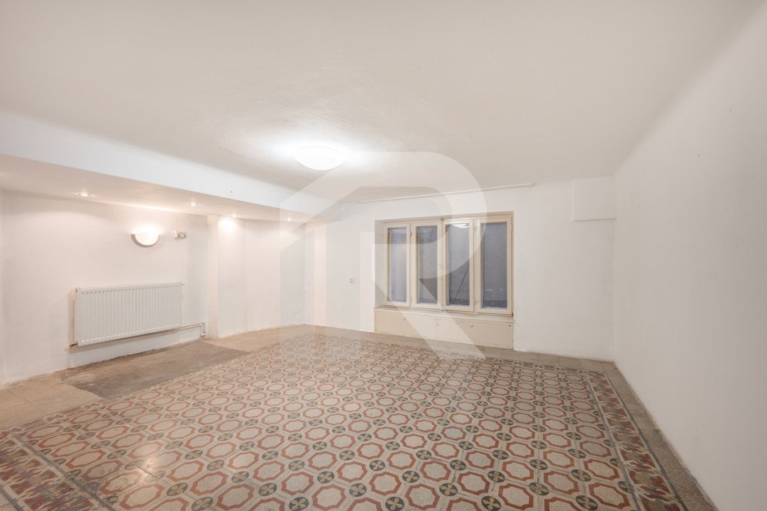 CALEA VICTORIEI | Apartament 3 camere in Cladire Interbelica 