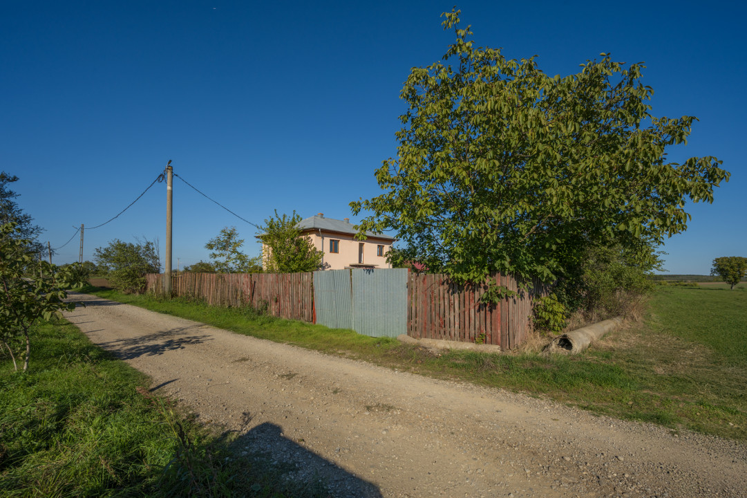 BELCIUGATELE - CANDEASCA LAKES, CASA 200 MP, LOT 8000 MP!