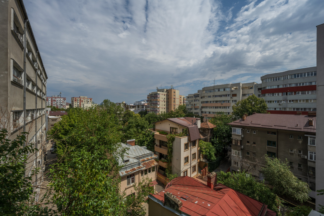 ION MIHALACHE cu Bld. Averescu | Garsoniera disponibila in bloc mixt 
