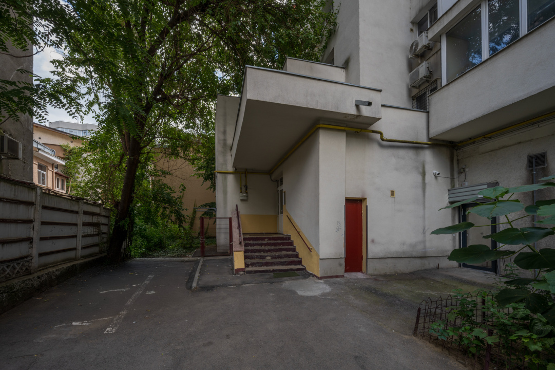 ION MIHALACHE cu Bld. Averescu | Garsoniera disponibila in bloc mixt 