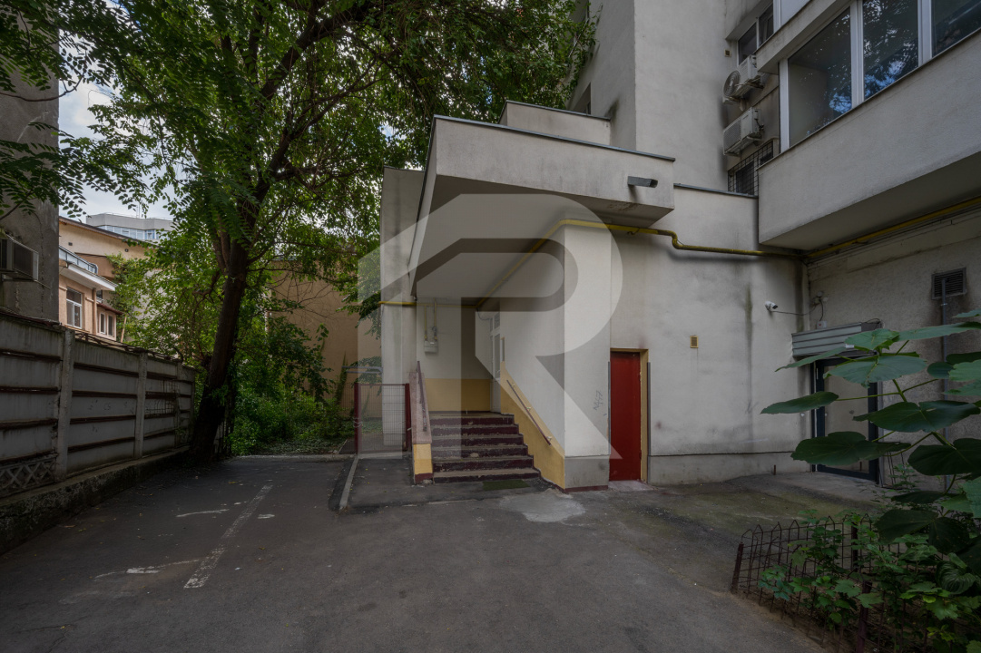 ION MIHALACHE cu Bld. Averescu | Garsoniera disponibila in bloc mixt 