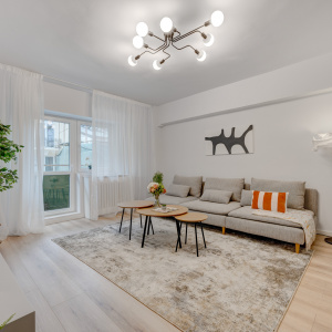 UNIRII, zona SF. VINERI | bloc 1987 | Terasǎ | ideal locuințǎ  sau Airbnb