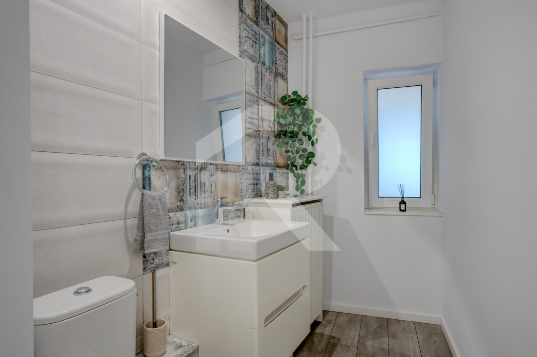 UNIRII, zona SF. VINERI | bloc 1987 | Terasǎ | ideal locuințǎ  sau Airbnb