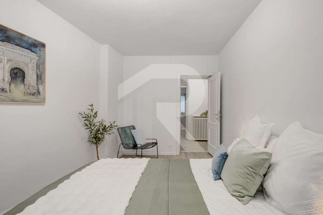 UNIRII, zona SF. VINERI | bloc 1987 | Terasǎ | ideal locuințǎ  sau Airbnb