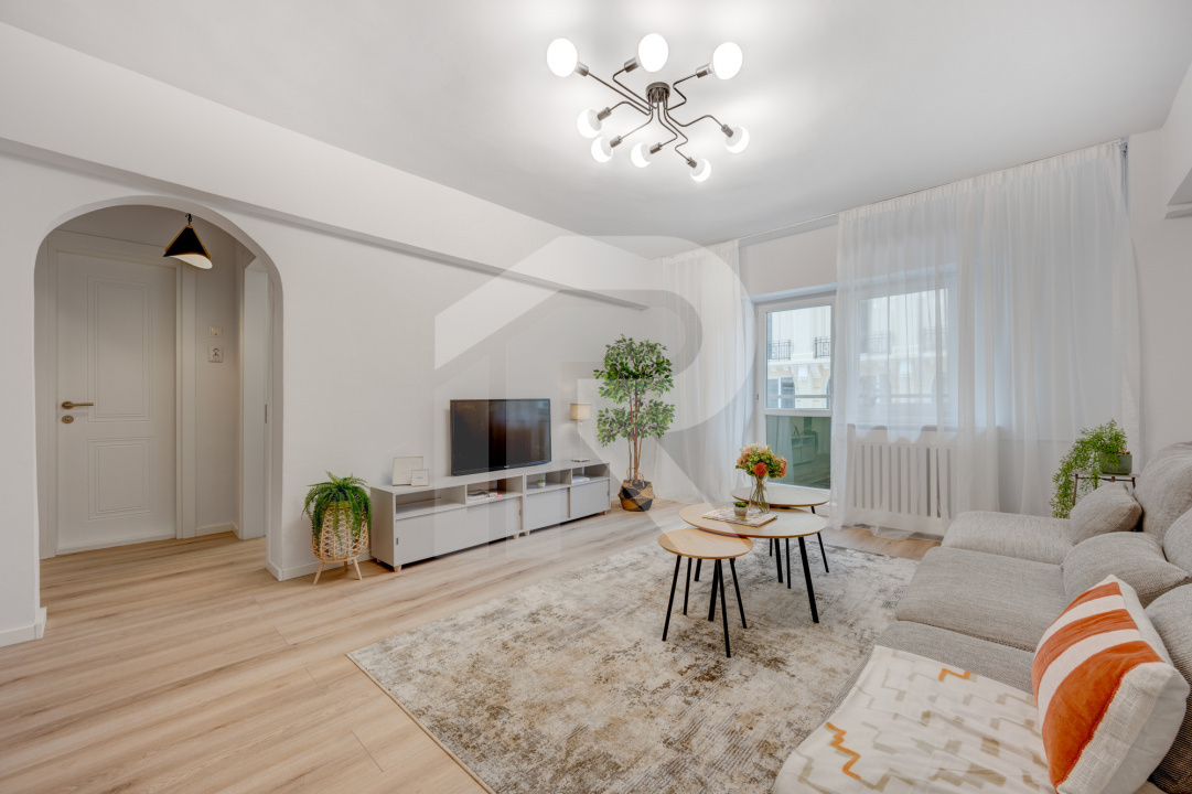 UNIRII, zona SF. VINERI | bloc 1987 | Terasǎ | ideal locuințǎ  sau Airbnb
