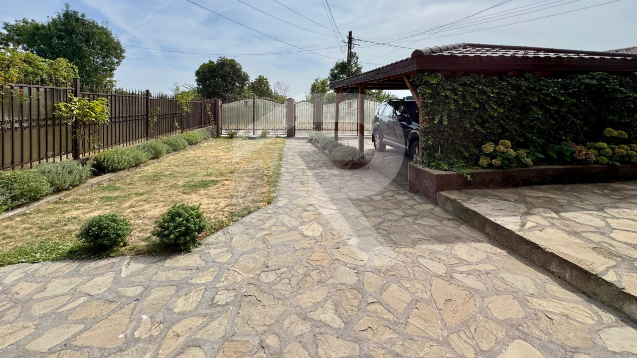 2 Case | 589 mpc | Lot 2080 mp | creditabil | locuinta/sediu | Baicoi