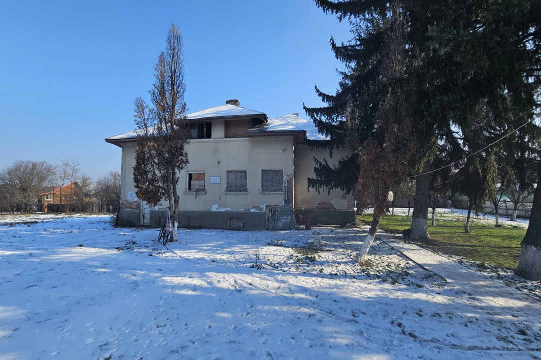GRADIȘTEA | Teren si construcție pe malul lacului Cǎldǎrușani