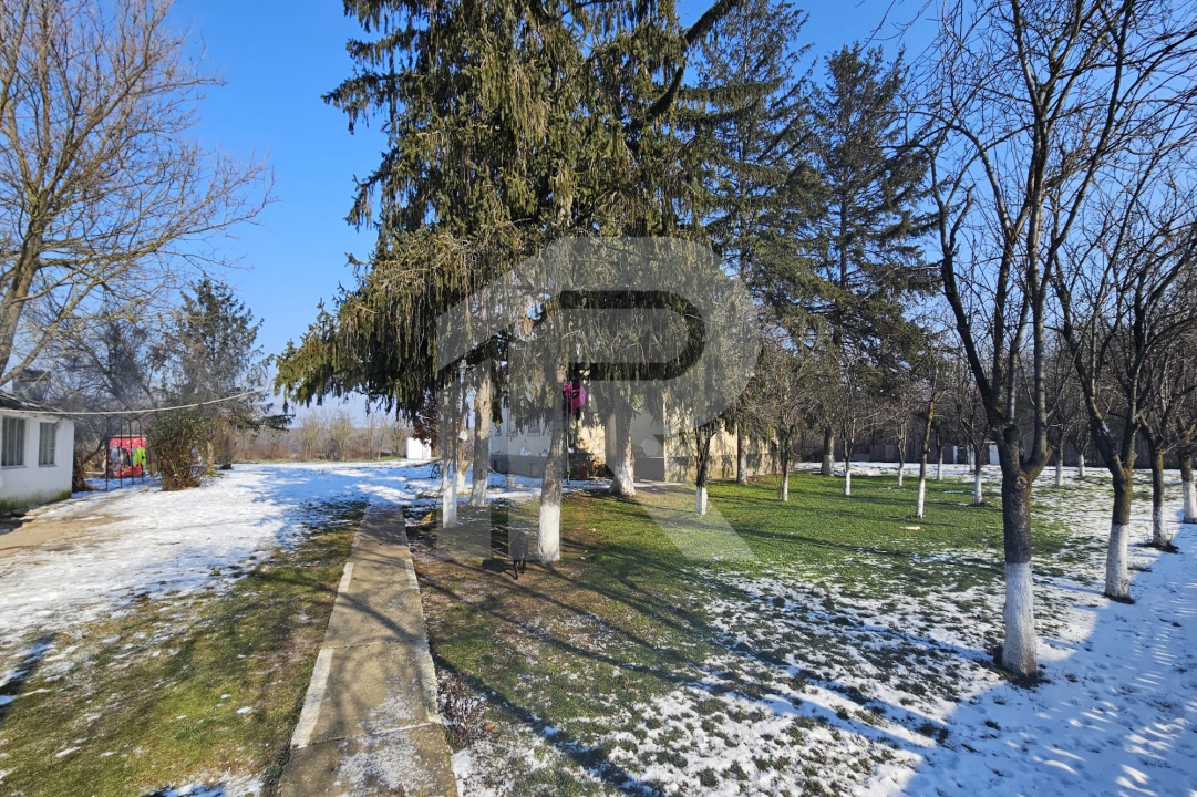 GRADIȘTEA | Teren si construcție pe malul lacului Cǎldǎrușani