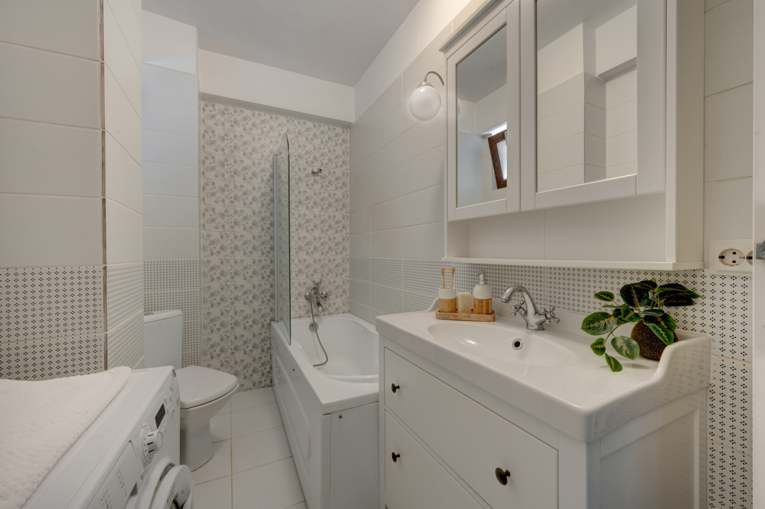 Zona Nerva Traian | 2 camere mobiat si utilat modern| bloc 2013