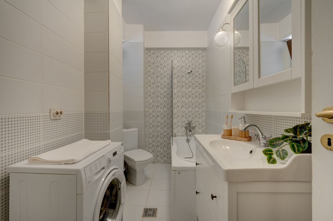 Zona Nerva Traian | 2 camere mobiat si utilat modern| bloc 2013