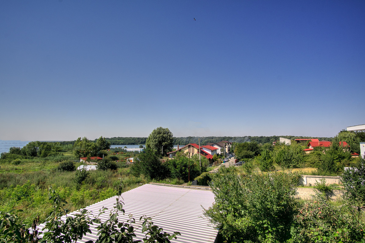 Teren 500 mp intre vile, langa lac, Cernica