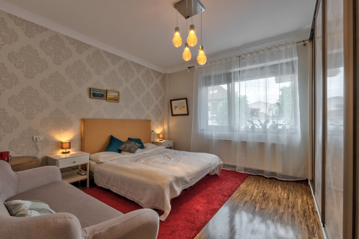 Apartament elegant de 5 camere cu foisor si gradina! 