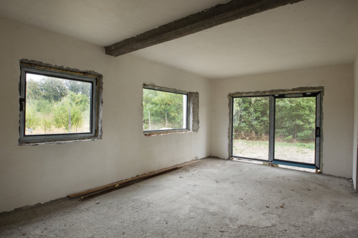 Vila la gri Padurea CERNICA, proiect deosebit, teren 1000 mp