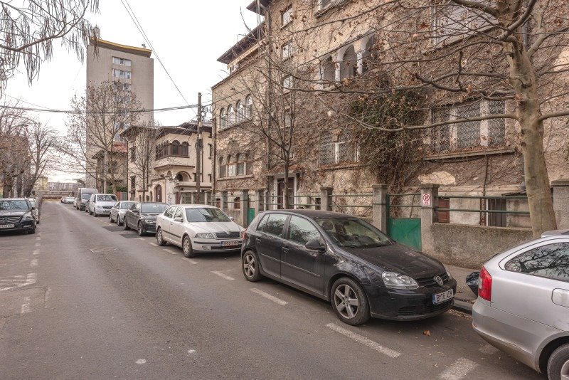 Garsoniera Cocheta Mansarda, mobilata si utilata, Grivitei