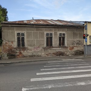 Casa 4 camere ultracentral cu teren 400mp str Postei 