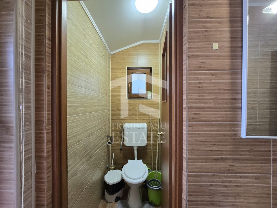 FALEZA NORD - Apartament 2 camere cu centrala pe gaz si balcon.
