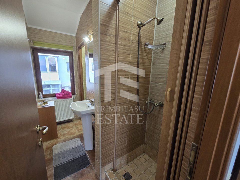 FALEZA NORD - Apartament 2 camere cu centrala pe gaz si balcon.