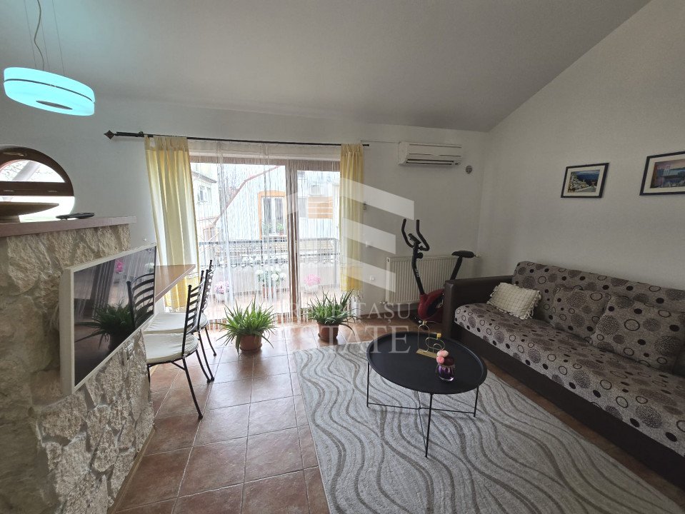FALEZA NORD - Apartament 2 camere cu centrala pe gaz si balcon.
