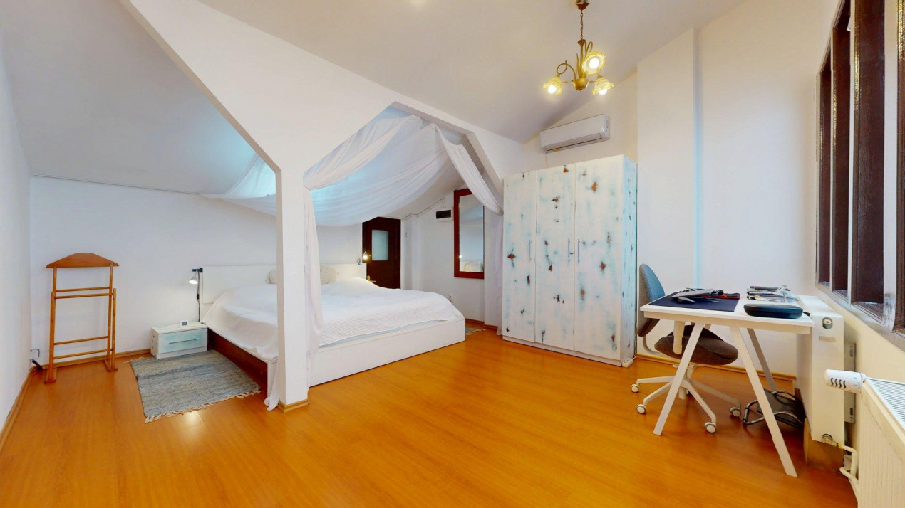Casă cu șarm istoric lângă Cișmigiu – 6 camere, atrium natural, cramă